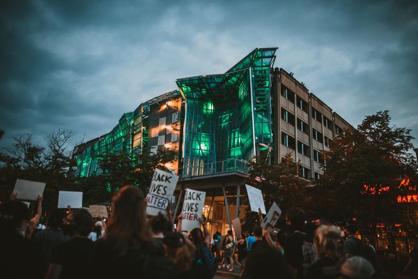 Emploi et business : transformez votre carrière dès aujourd'hui.